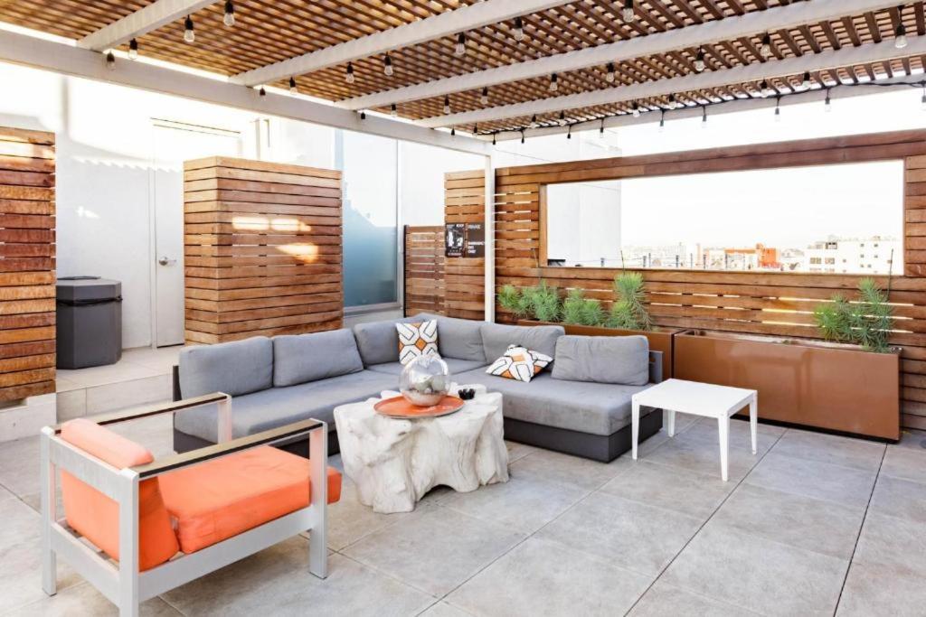 Modern Loft With Rooftop Lounge In Dtla Los Angeles Exterior photo